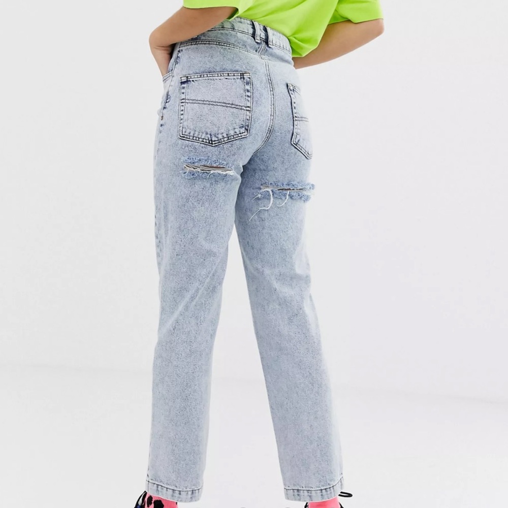 collusion straight leg jeans in acid wash with bum rips